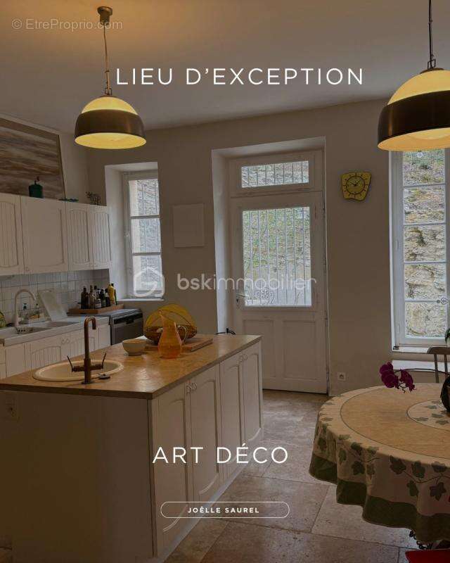 Maison à FONTAINE-DE-VAUCLUSE