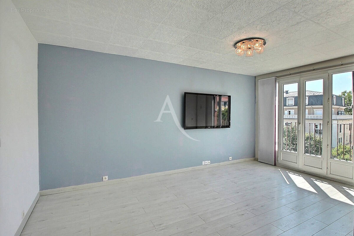 Appartement à THIAIS