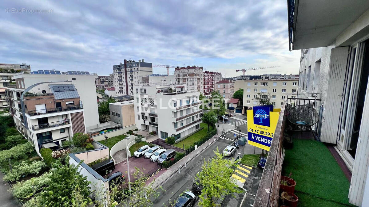 Appartement à COURBEVOIE