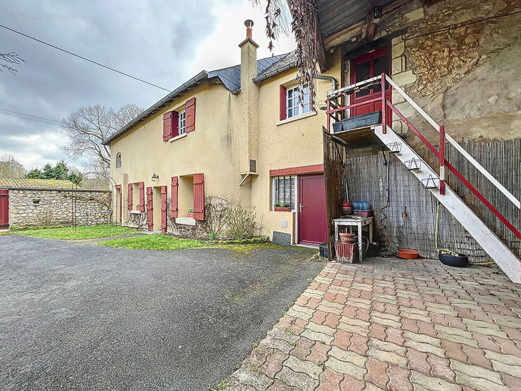 Maison à MONTREUIL-BELLAY
