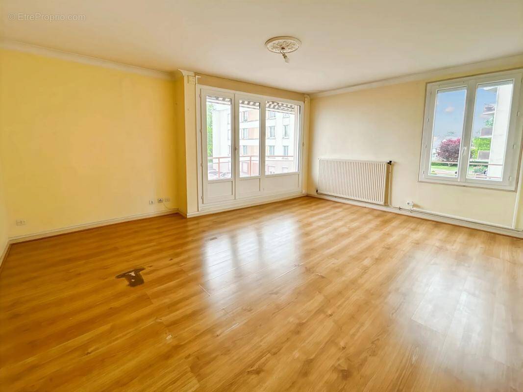 Appartement à MIGENNES