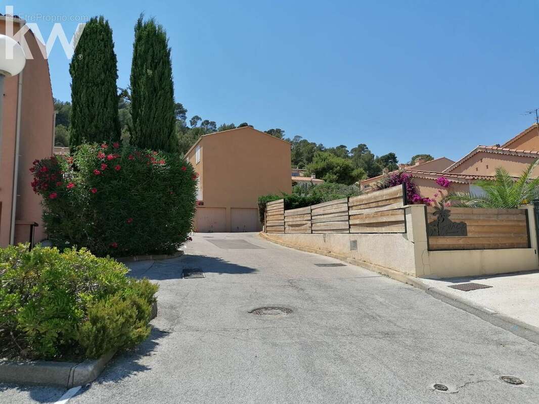 Appartement à HYERES