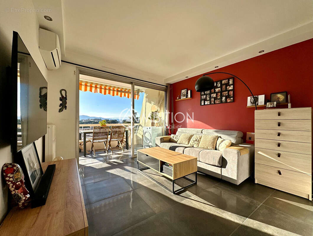 Appartement à LE CANNET
