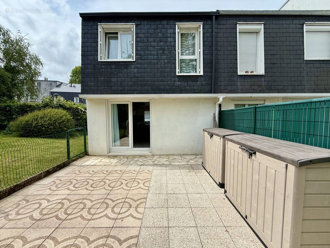 Maison à SURVILLIERS