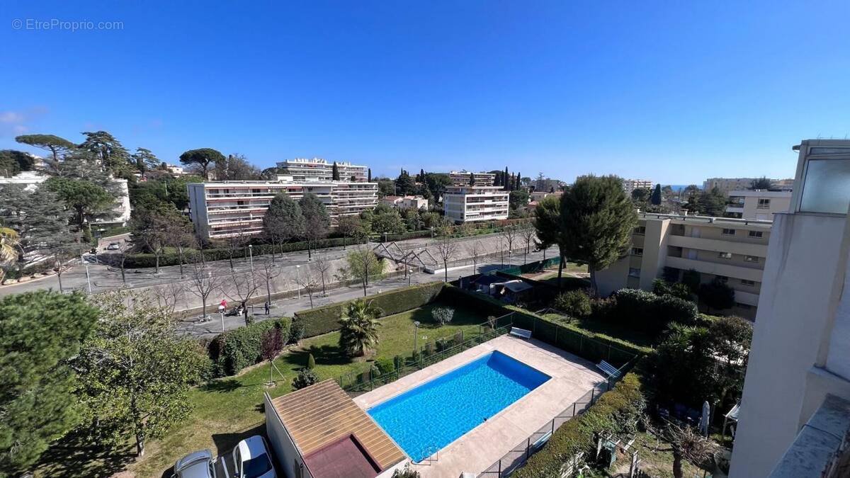 Appartement à CAGNES-SUR-MER