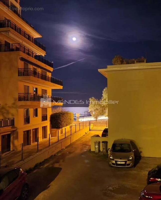 Appartement à ROQUEBRUNE-CAP-MARTIN