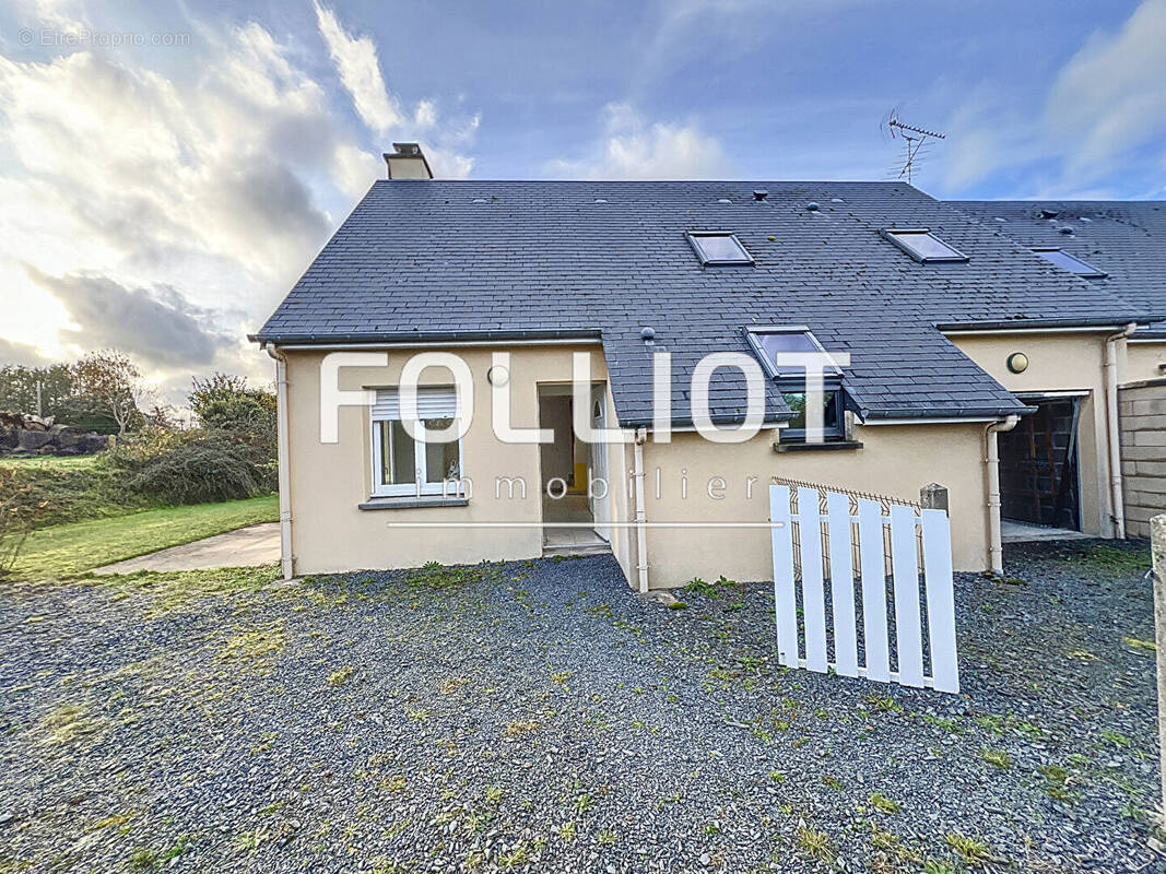 Maison à HAUTEVILLE-LA-GUICHARD