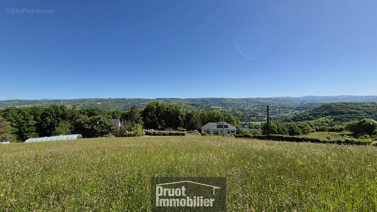 Terrain à ESPALION