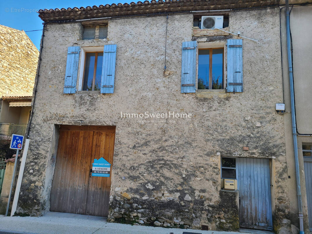 Maison à MIRABEL-AUX-BARONNIES