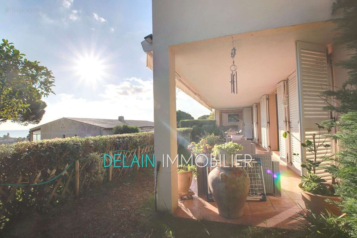 Appartement à VILLENEUVE-LOUBET