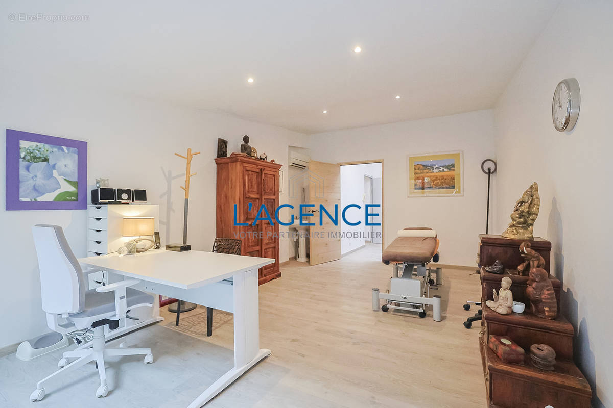 Appartement à HYERES