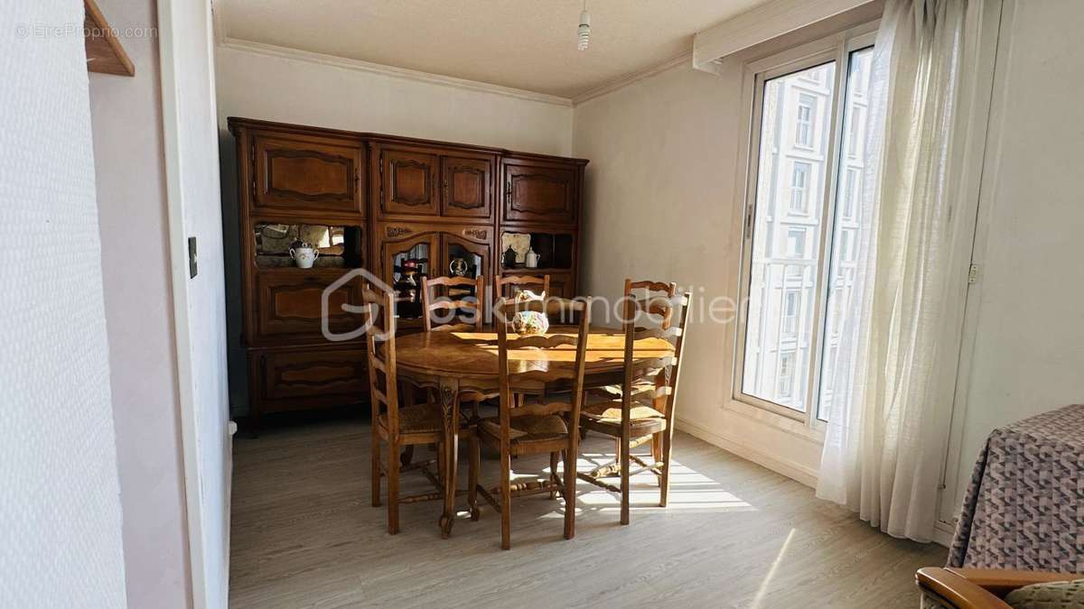 Appartement à SAINT-GRATIEN