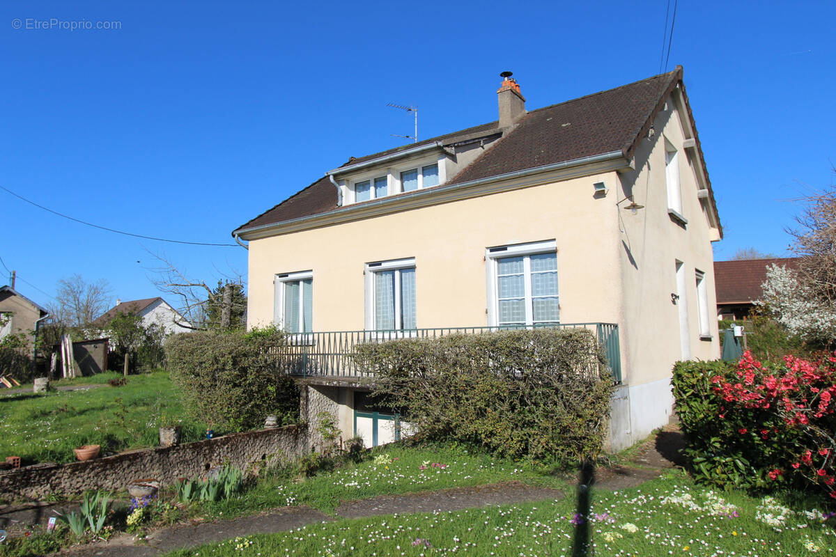 Maison à LA CHARITE-SUR-LOIRE