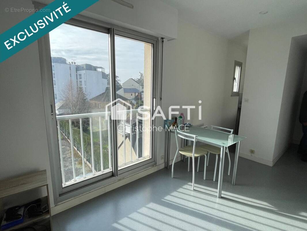 Photo 1 - Appartement à LAVAL