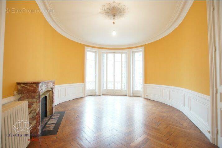 Appartement à LYON-6E