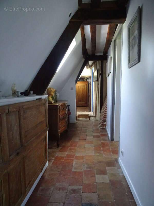 Maison à CORMEILLES