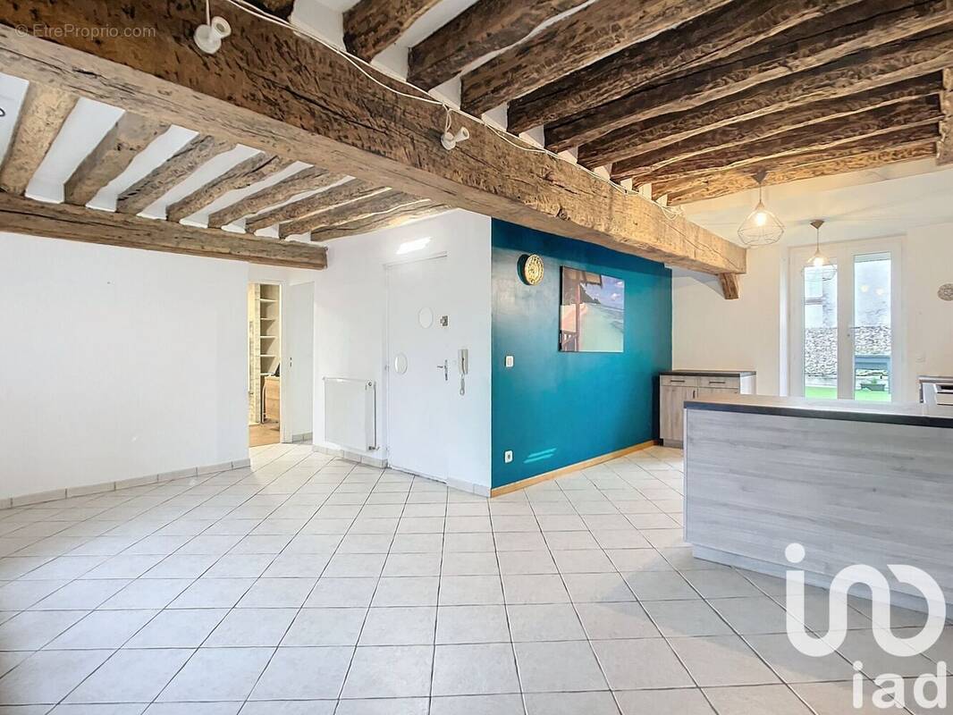 Photo 1 - Appartement à CHEVRY-COSSIGNY