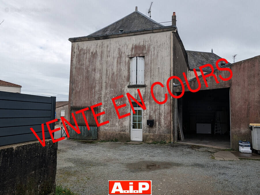 Maison à SAINT-MESMIN