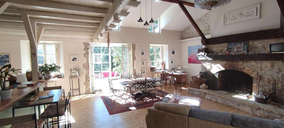 Maison à LE MAS-D&#039;AZIL