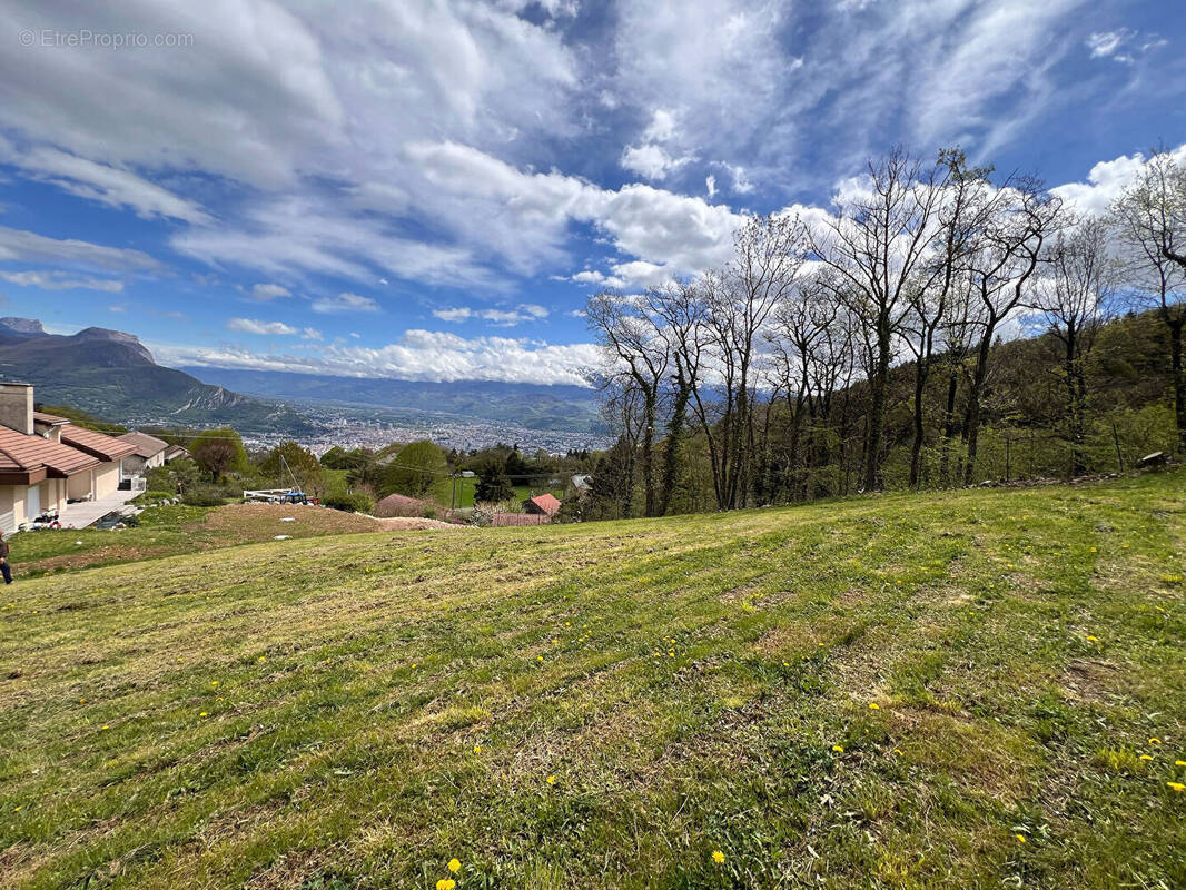 Terrain à SEYSSINET-PARISET