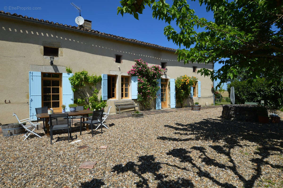 Maison à LEVIGNAC-DE-GUYENNE