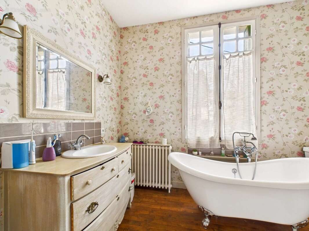 Maison à NONTRON