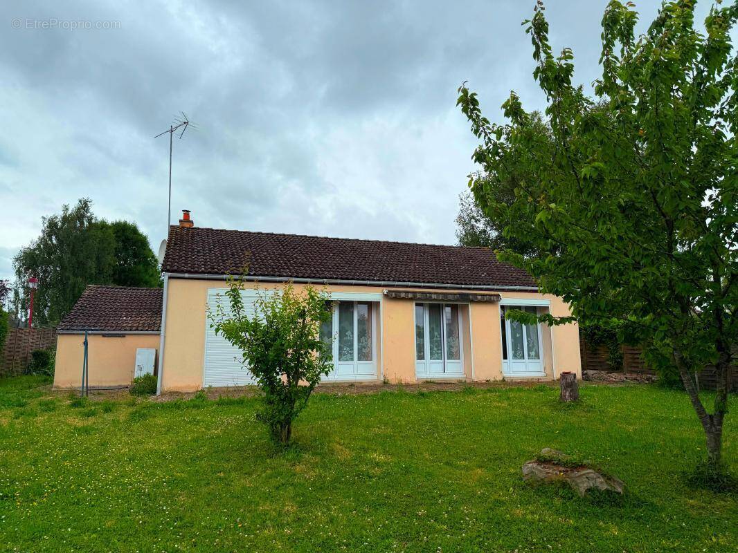 Maison à LIZY-SUR-OURCQ