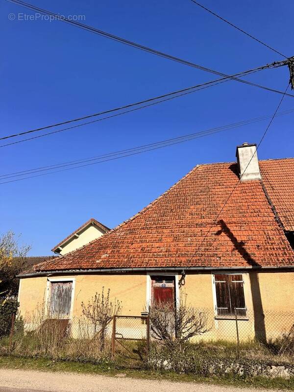 Maison à IZEURE