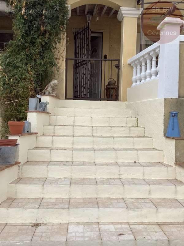Maison à LEDIGNAN