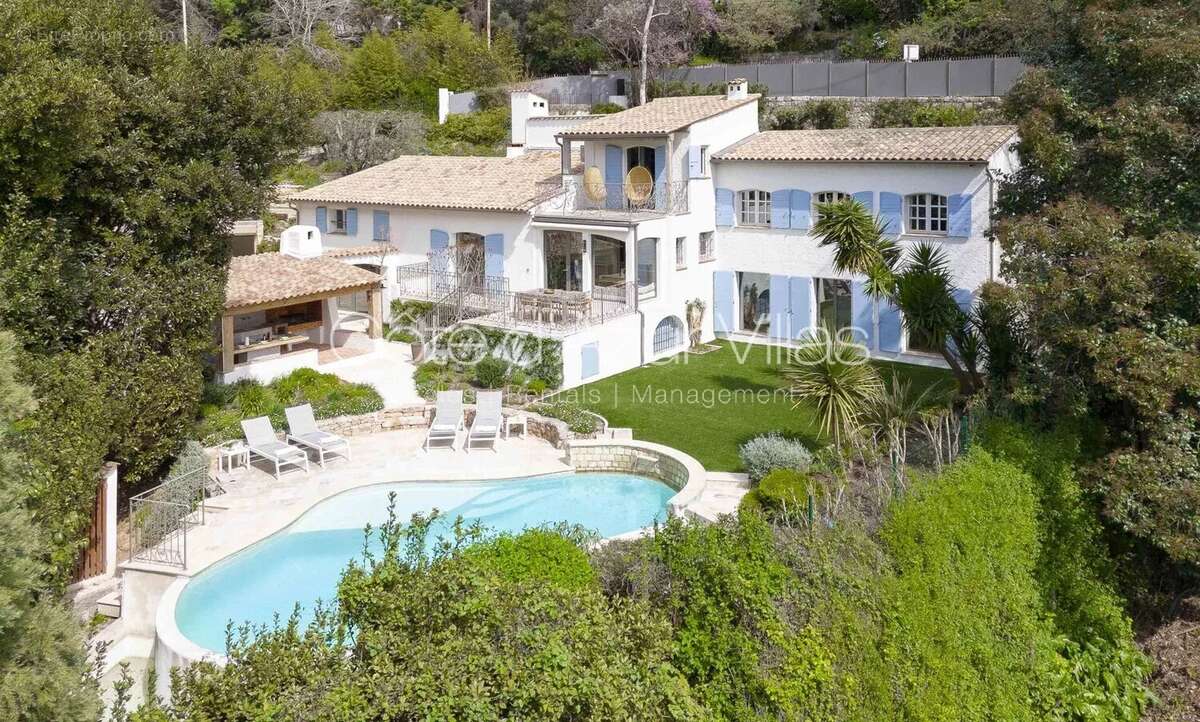 Maison à MOUGINS
