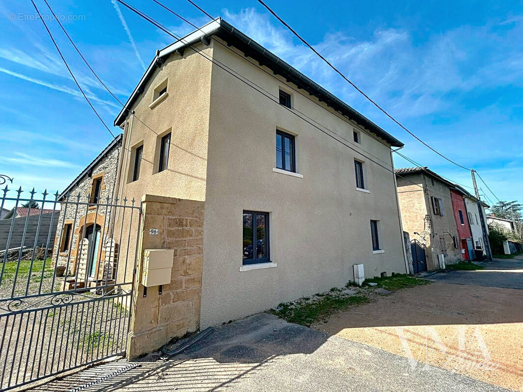 Maison à LENTILLY
