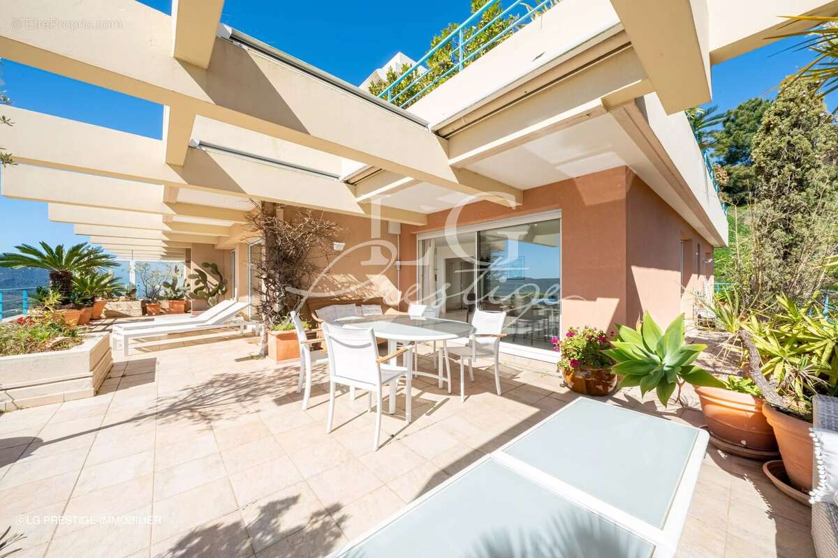 Appartement à MANDELIEU-LA-NAPOULE