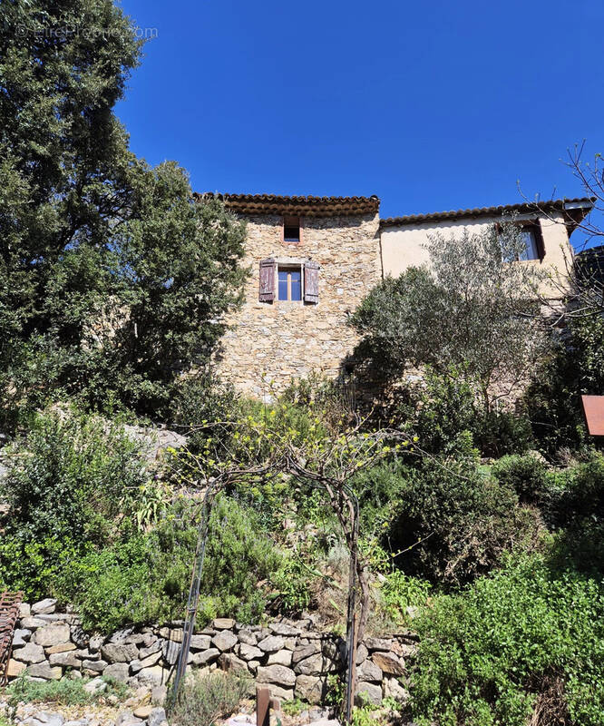 Maison à CABREROLLES
