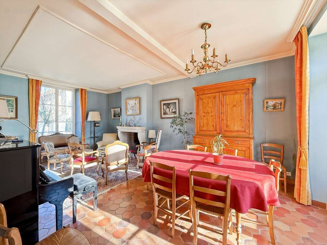 Maison à LUMIGNY-NESLES-ORMEAUX