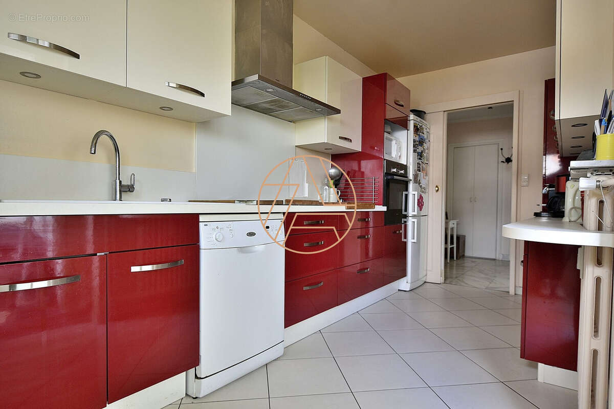 Appartement à SAINT-MAUR-DES-FOSSES