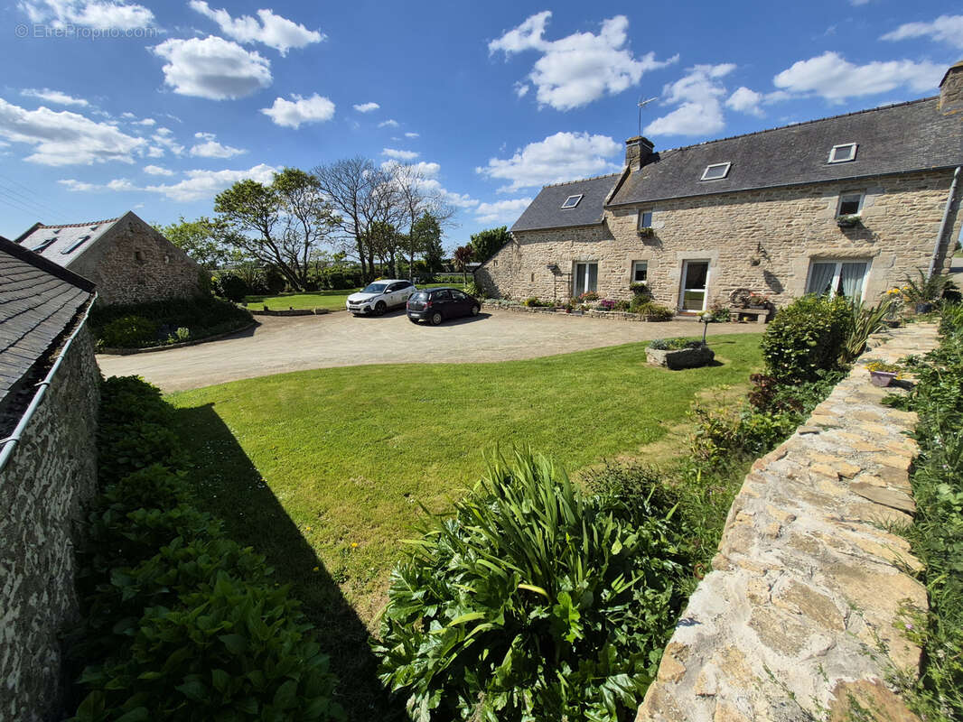 Maison à BOURG-BLANC