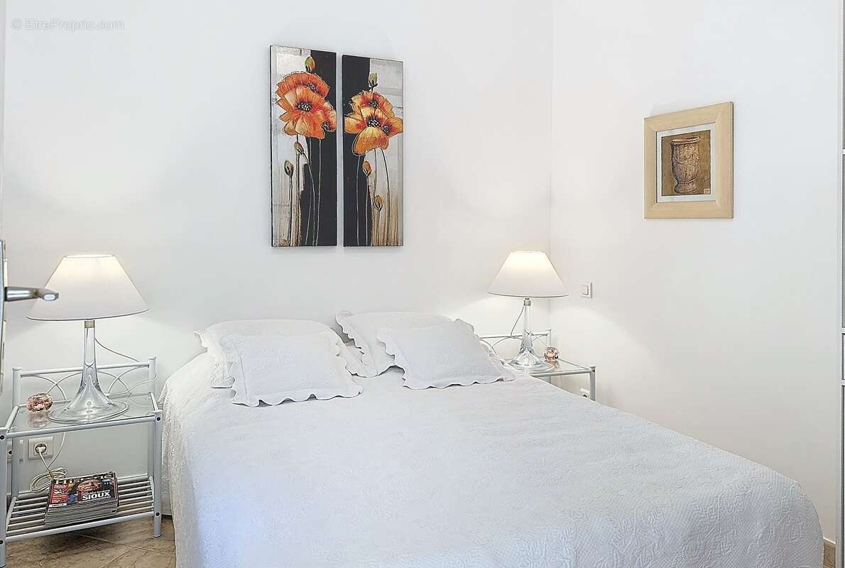 Appartement à EZE