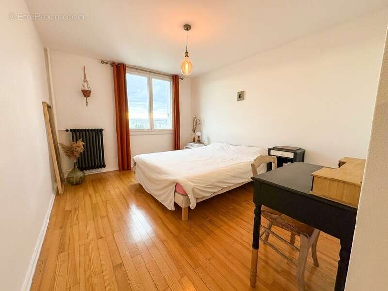 Appartement à LYON-8E