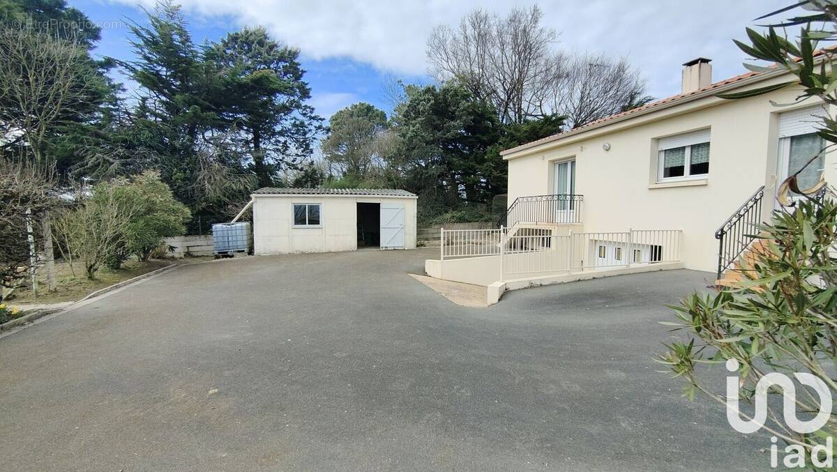 Photo 1 - Maison à GROSBREUIL