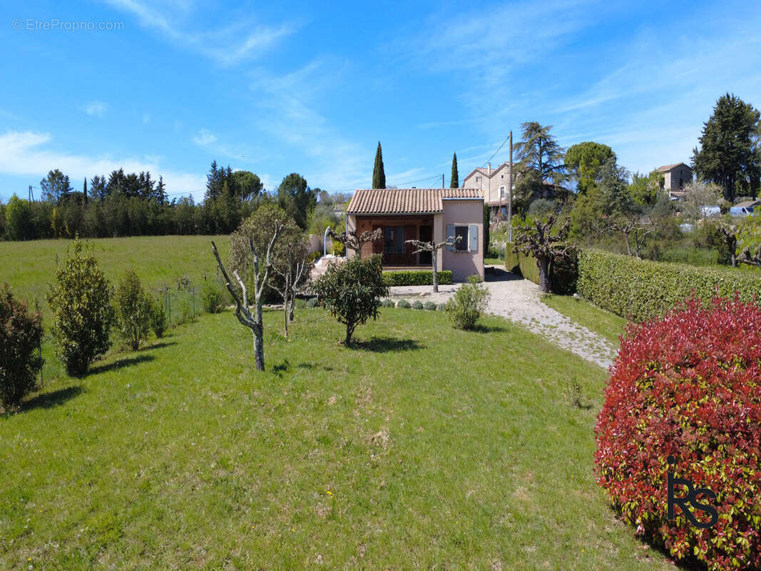 Maison à CHAUZON