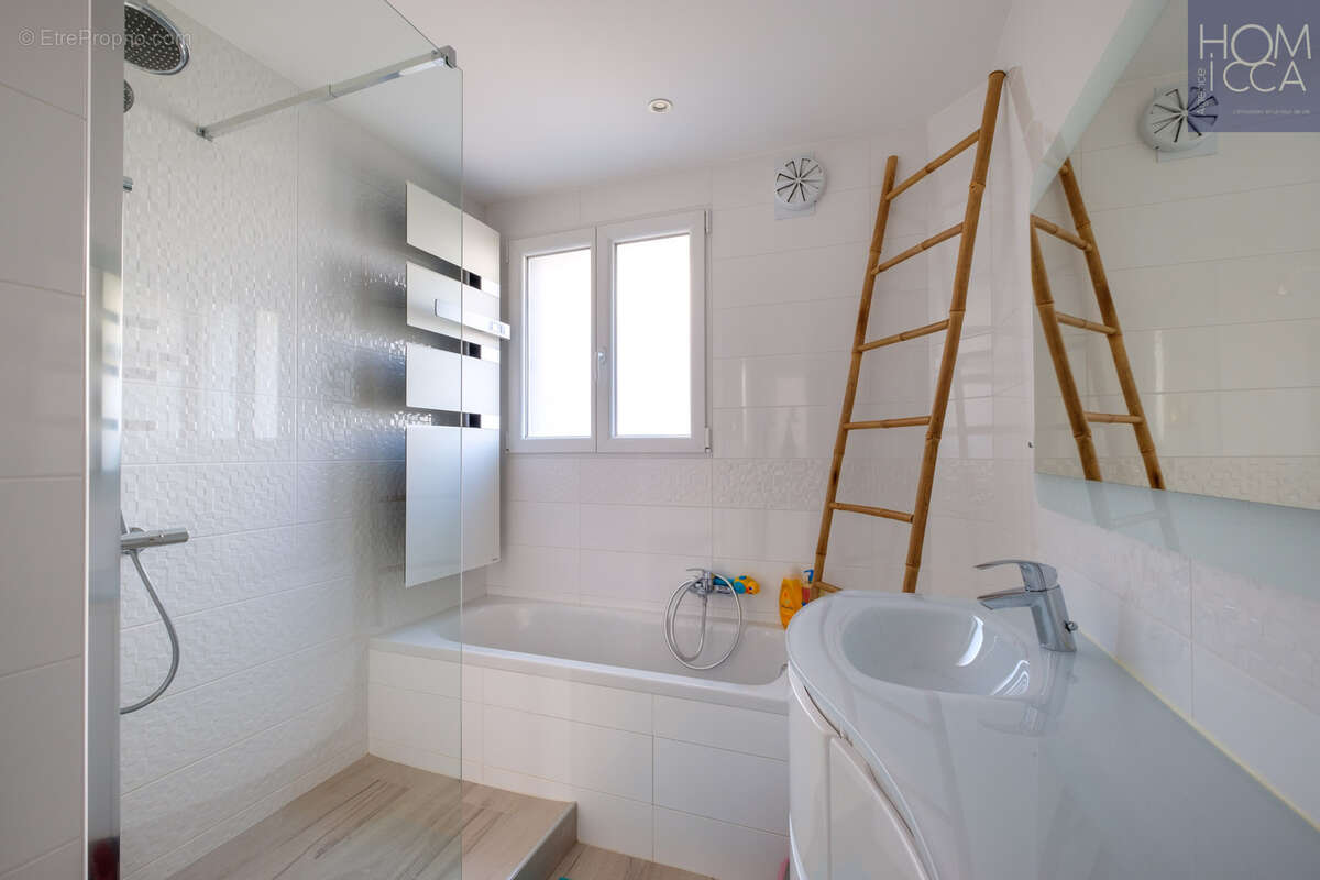 Appartement à LYON-9E