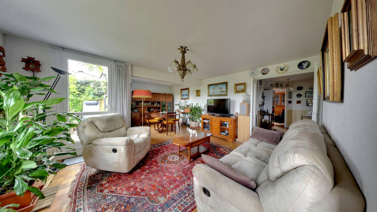 Appartement à ROISSY-EN-BRIE