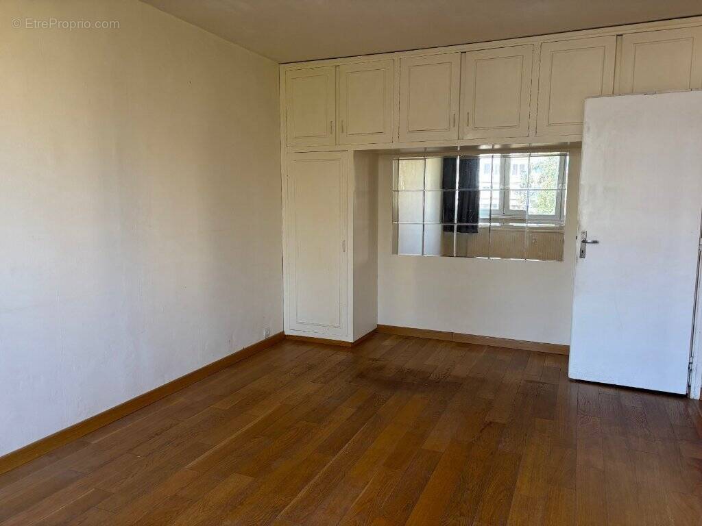 Appartement à LA MADELEINE