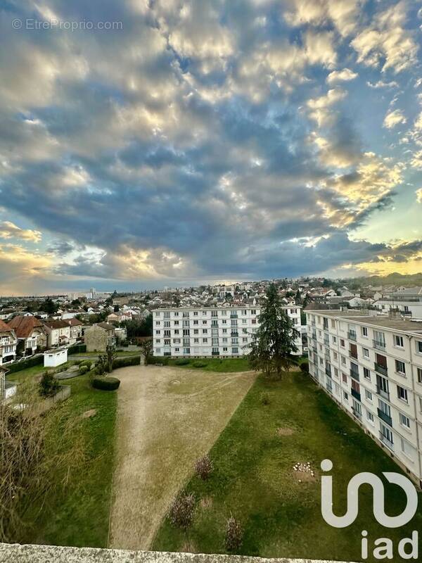 Photo 1 - Appartement à THIAIS