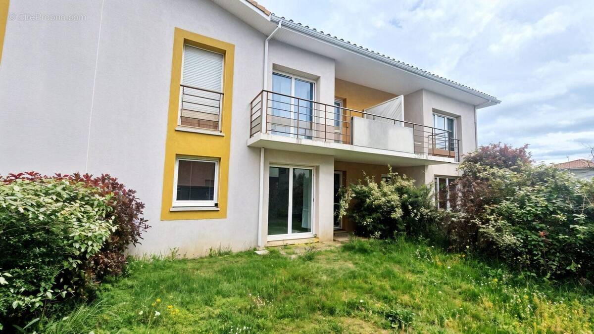 Appartement à FROUZINS