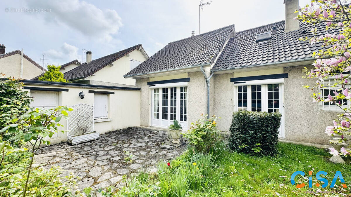 Maison à CHAMANT