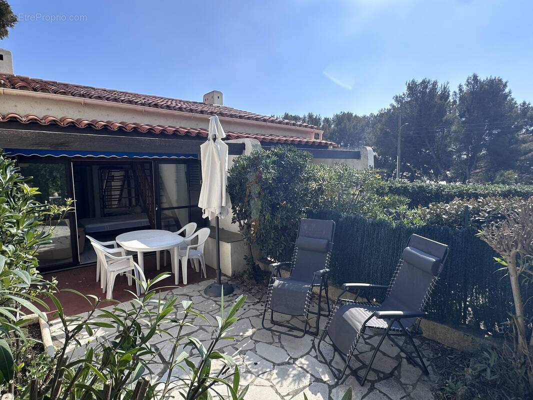 Appartement à ROQUEBRUNE-SUR-ARGENS