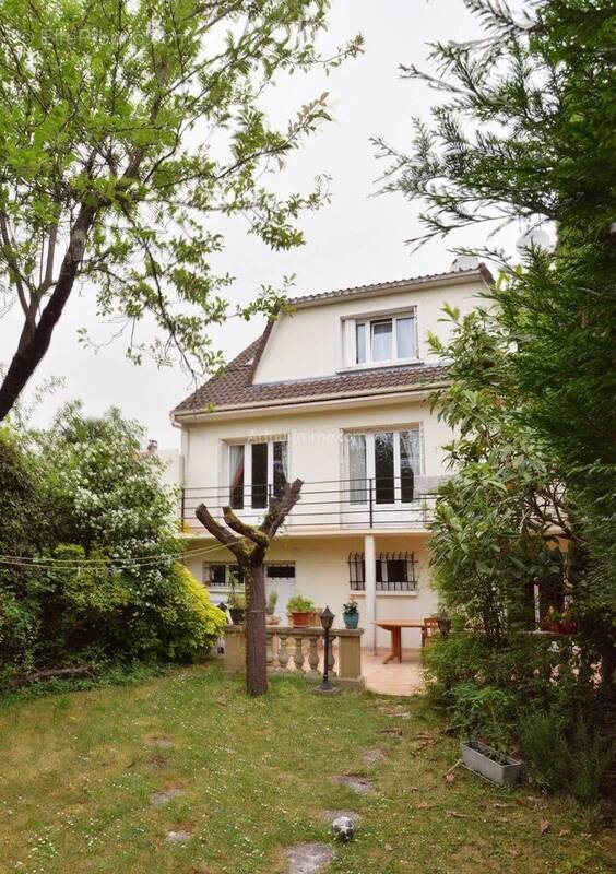 Maison à BRY-SUR-MARNE