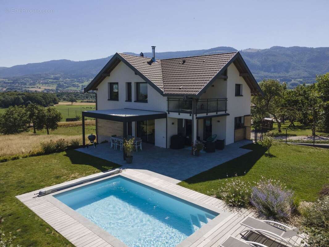 Terrain à EPFIG