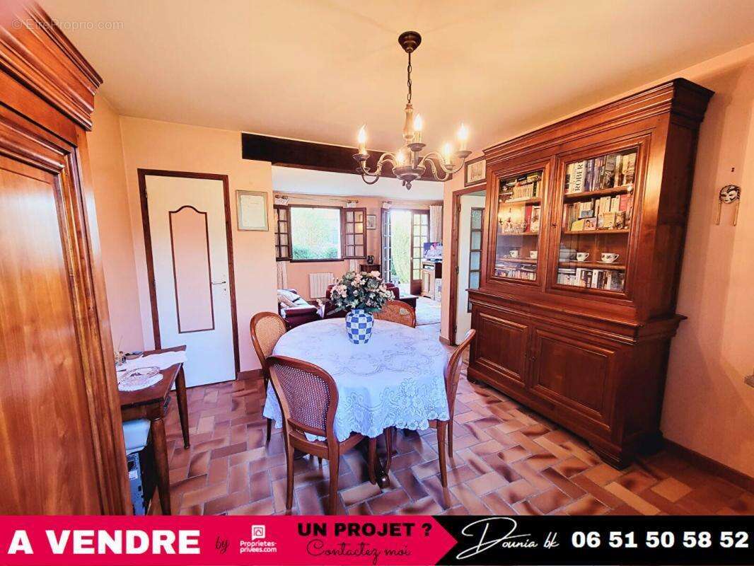Maison à VERNEUIL-EN-HALATTE